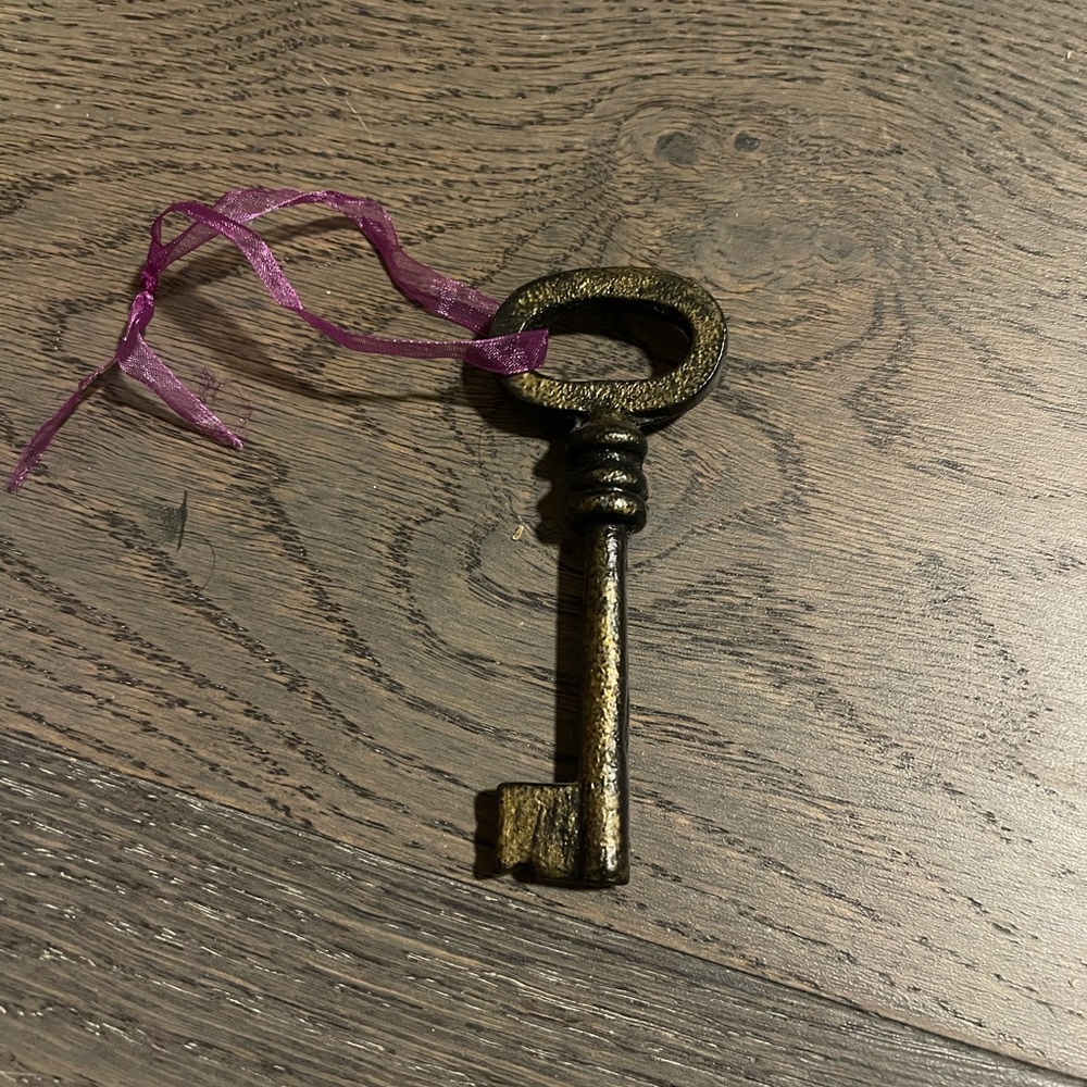 Metal Key Ornament